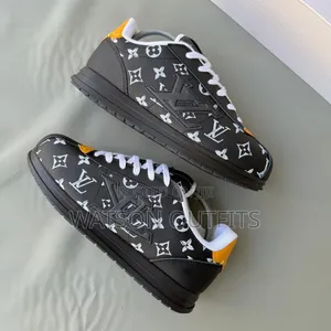 Louis Vuitton Men's Leather Sneakers