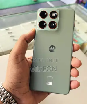 New Motorola Edge 70 512GB Green