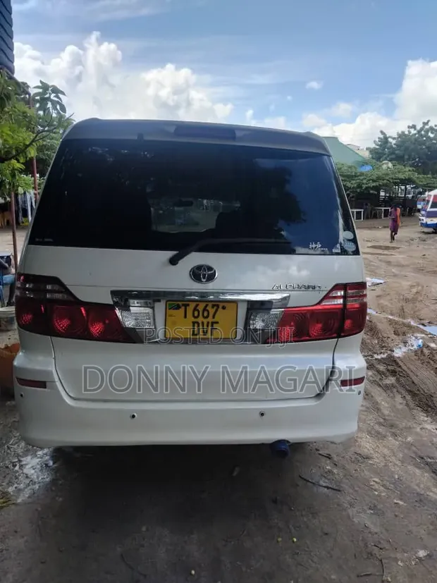 Toyota Alphard 2006 White - 1