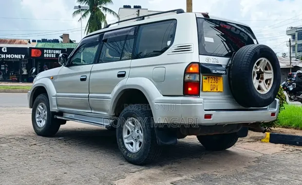 Toyota Land Cruiser Prado TX 2000 Silver - 1