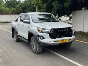 Toyota Hilux 2.8 Diesel Double Cabin 2020