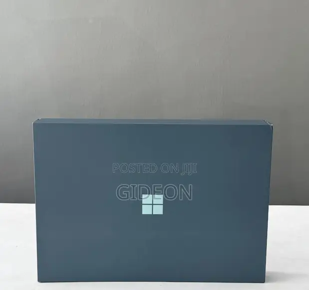 New Microsoft Surface Pro Copilot+ PC 12" 16GB RAM 256GB SSD - 1