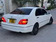 Toyota Brevis 2004 Nyeupe - 1