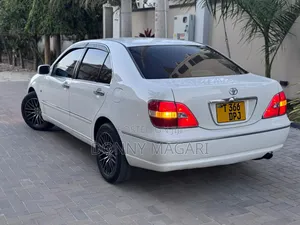 Toyota Brevis 2004 Nyeupe