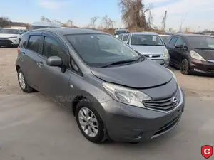 Nissan Note 2013 Kijivu