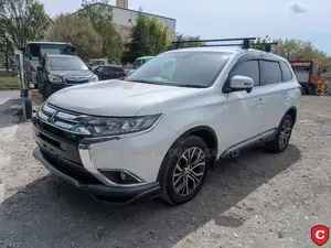 Mitsubishi Outlander 2016 Ina Viti 7