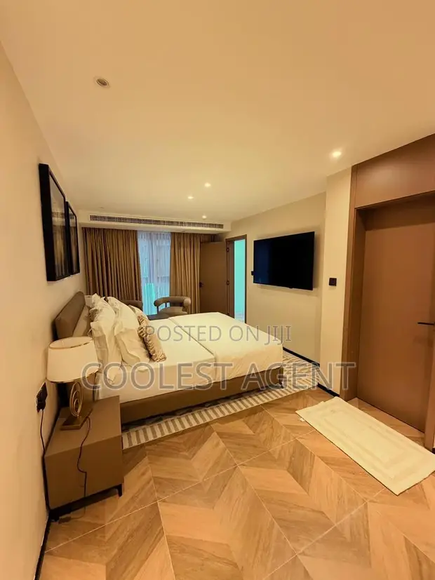 Duplex ya Vyumba 3 vya Kulala, Imejengwa na Samani, Oyster Bay - 1