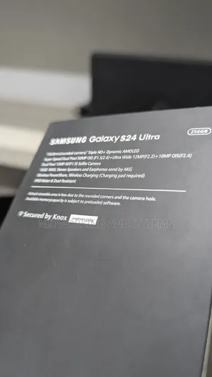 New Samsung Galaxy S24 Ultra 256GB
