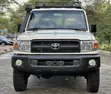 Toyota Land Cruiser Hardtop LX 2017 White - 1