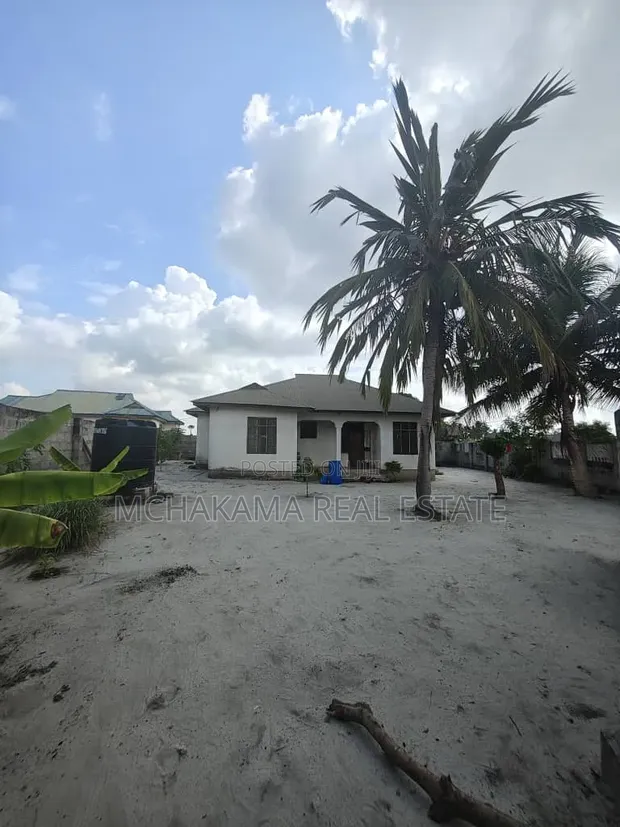 3 Bedroom House for Sale in Chanika, Mchakama Real Estate - 1