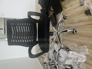 Kiti cha Ofisi chenye Headrest - Kipya Kabisa