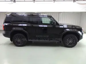 Toyota Land Cruiser GX 2026 Black