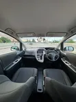 Toyota Ractis 2009 Pearl - 4
