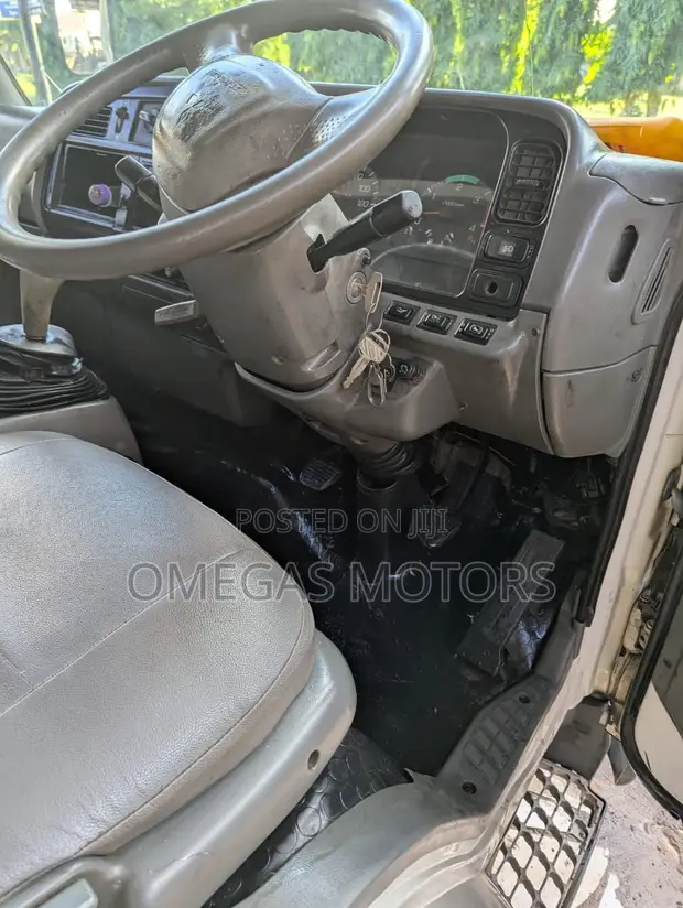 Mitsubishi Canter D35 Truck - 1999 - 1