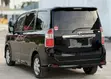 2009 Toyota Noah 2.0 143hp FWD (8 Seater) Black - 4