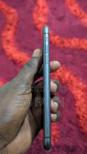 Apple iPhone 11 64GB Black