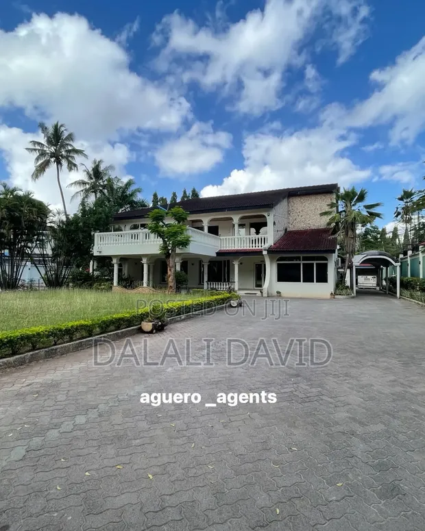 5-Bedroom House for Rent in Ada Estate - 1