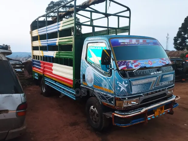 Mitsubishi Canter 3.5 Ton Truck - 1