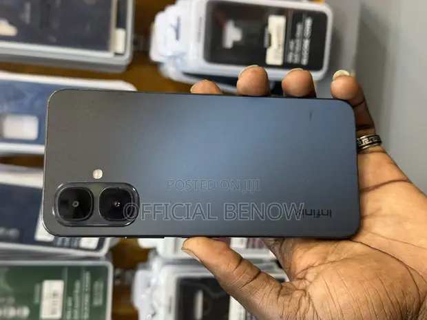 Infinix Smart 10 64GB Black - 1