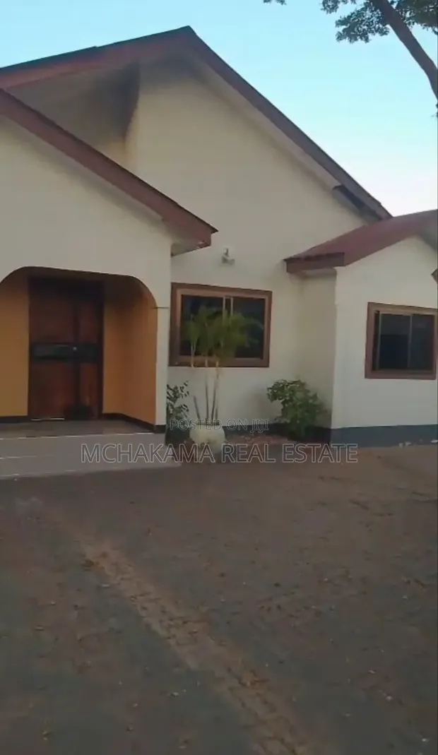 6-Bedroom House for Sale in Bunju, Mchakama Real Estate - 1