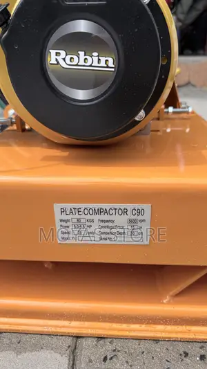 Robin 90kg Plate Compactor