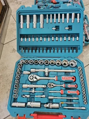 Total 94-Piece 1/4" + 1/2" Socket and Wrench Set
