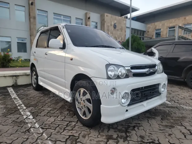 Daihatsu Terios Kid 2006 White - 1
