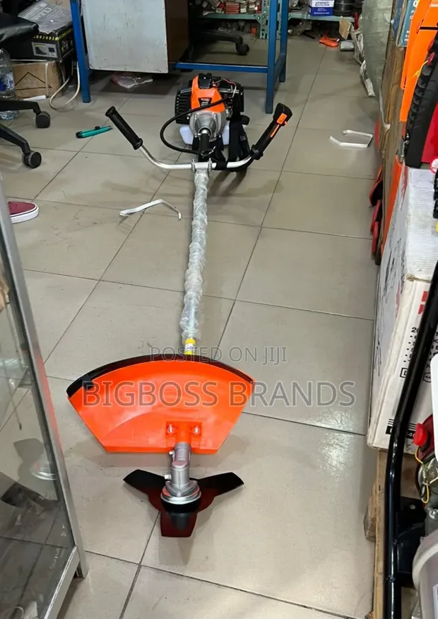 Powerful Petrol Grass Cutter - 1