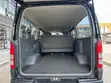 Toyota HiAce Mpya 2006 Nyeusi - 2