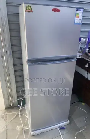 GE Compact Refrigerator 138L - Refurbished