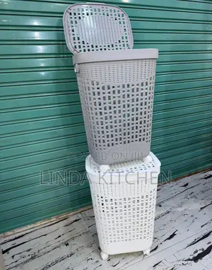 Kikapu cha Kufulia chenye Tairi - Plastiki Ngumu