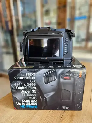 Blackmagic Pocket Cinema Camera 6K Pro
