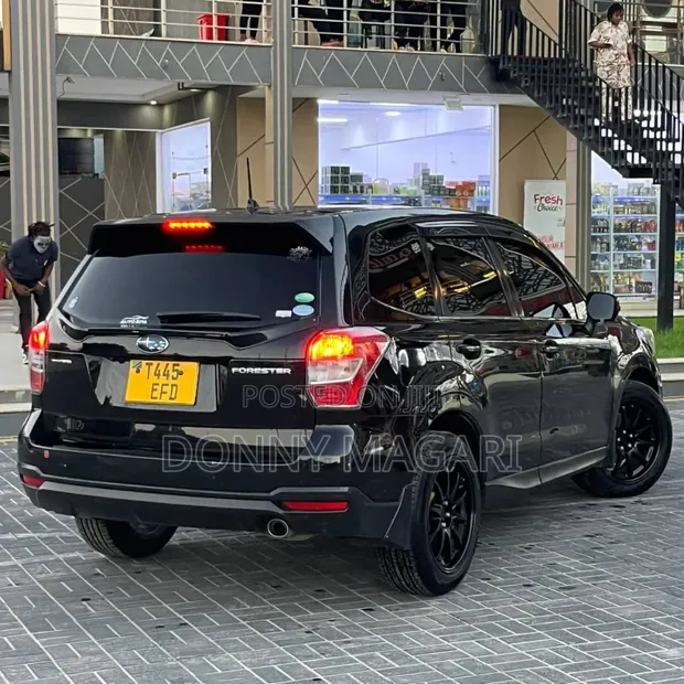 Subaru Forester 2013 Black - 1