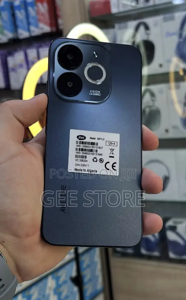 New Itel A80 128GB Black - 1