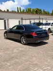 Mercedes-Benz E200 2017 Black - 3