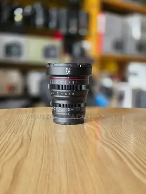 Panasonic Cinematic Lens 25mm L