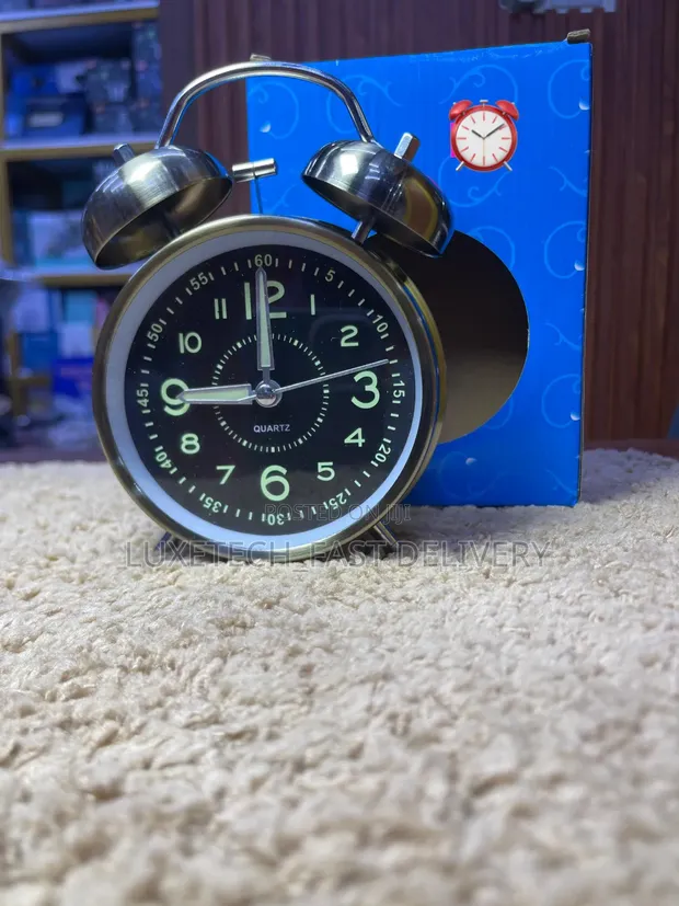 Classic Retro Twin Bell Alarm Clock - 1