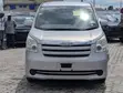 Toyota Noah 2.0 143hp AWD (7 Seater) 2009 Silver - 3