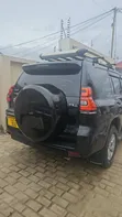 Toyota Land Cruiser Prado 3.0 TD 2012 Nyeusi - 4