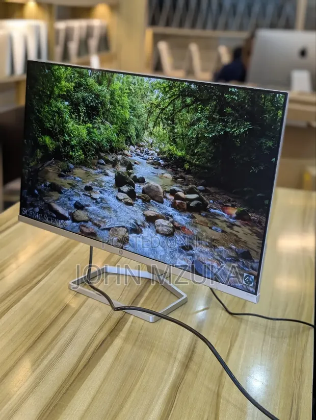 HP Series 5 24-inch FHD Monitor - 1
