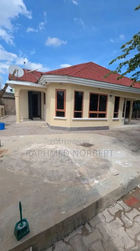 2 Bedroom House for Sale, Central Business Area - 1
