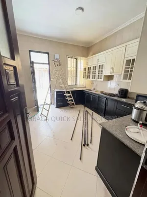 4 Bedroom House for Sale in Goba