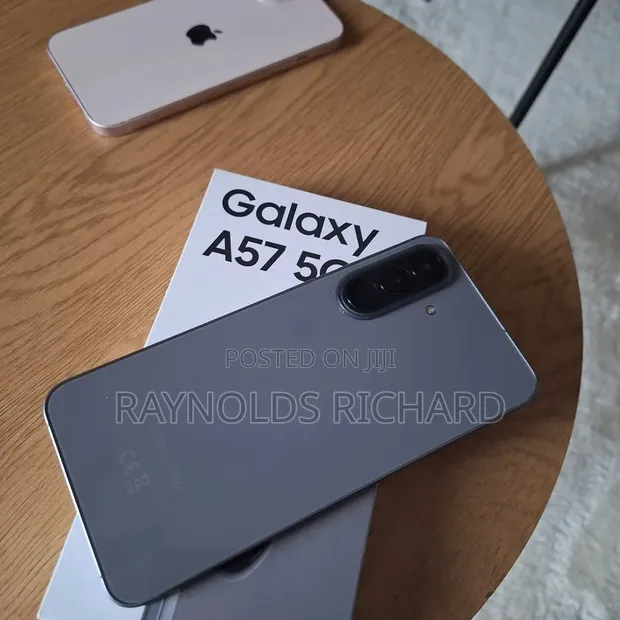 New Samsung Galaxy A57 256GB Gray - 1
