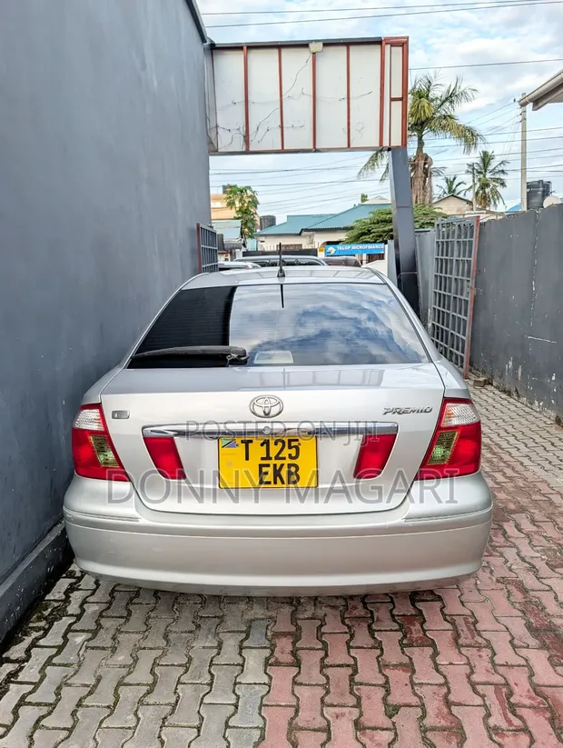 Toyota Premio 2003 Silver - 1