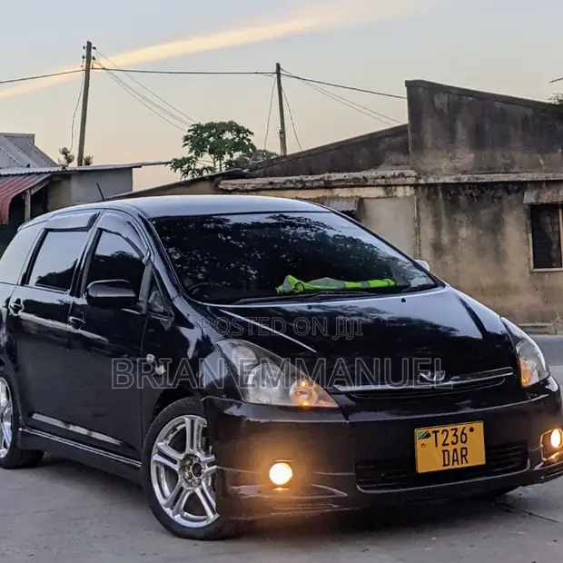 Toyota Wish 2003 Black - 1