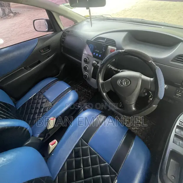 Toyota Ractis 2005 Blue - 1