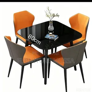 Daynning Table - Brand New