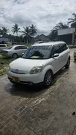 Mazda Verisa 2011 White - 2