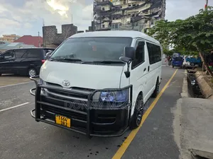 Toyota HiAce Quantum 2006 White