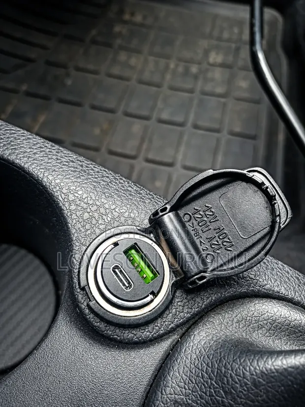 Car Mini Fast Charger USB + Type-C - 1
